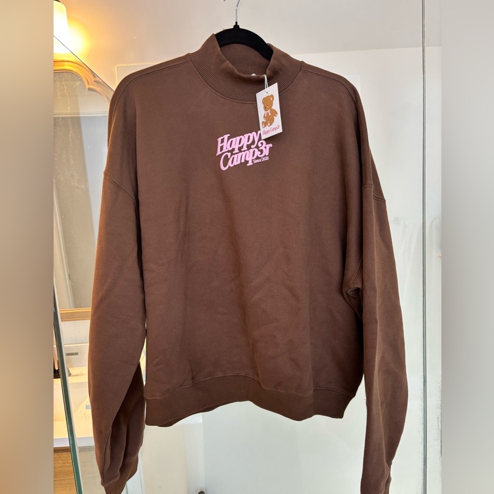 Happy camper mockneck